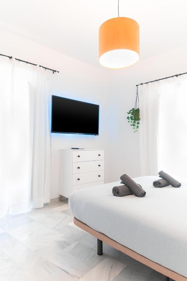 Downtown Apartment 3 Bedrooms 2 Bathrooms Wifi Sevilla Bagian luar foto